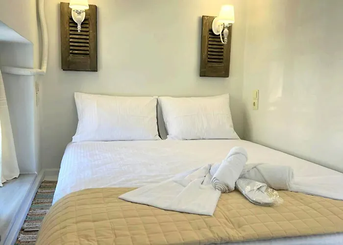 Calliste Nest In Kasonia, Pothia Harbour Kálymnos